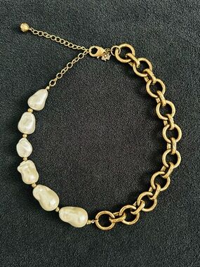 White House Black Market Baroque Pearl and Gold Chain Necklace 14-21 Inches